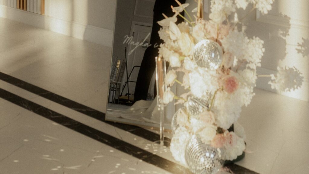 Dekoracje sali weselnej – świece i kwiaty, Katowice i okolice