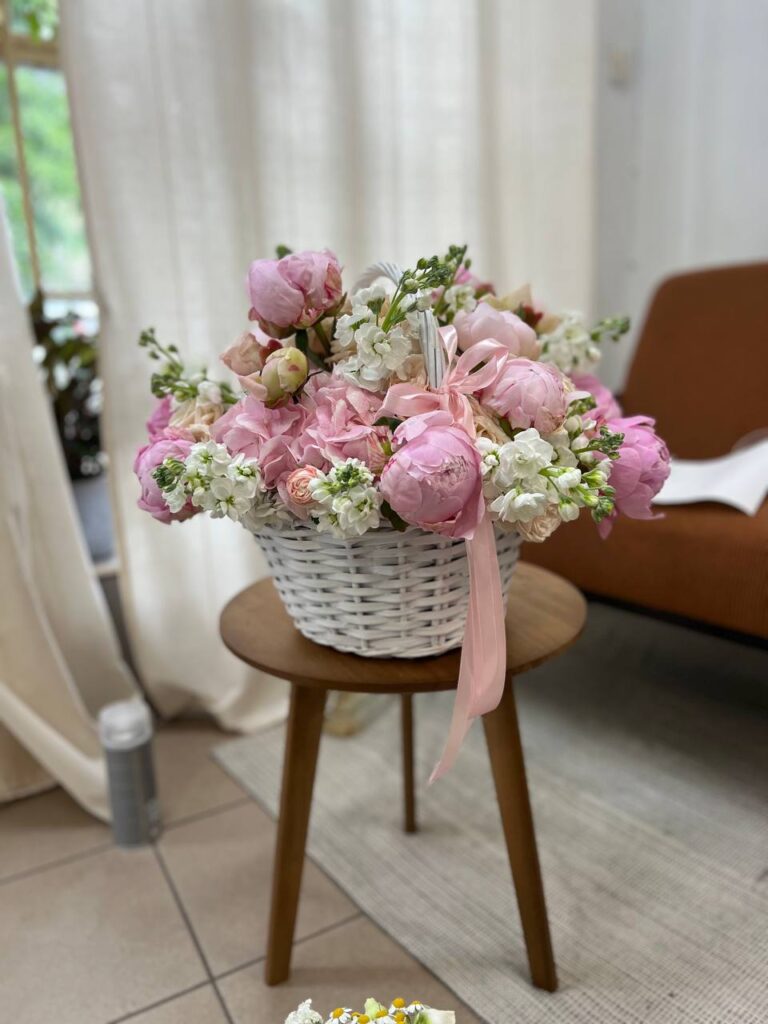 Flower box Katowice – delikatna kompozycja